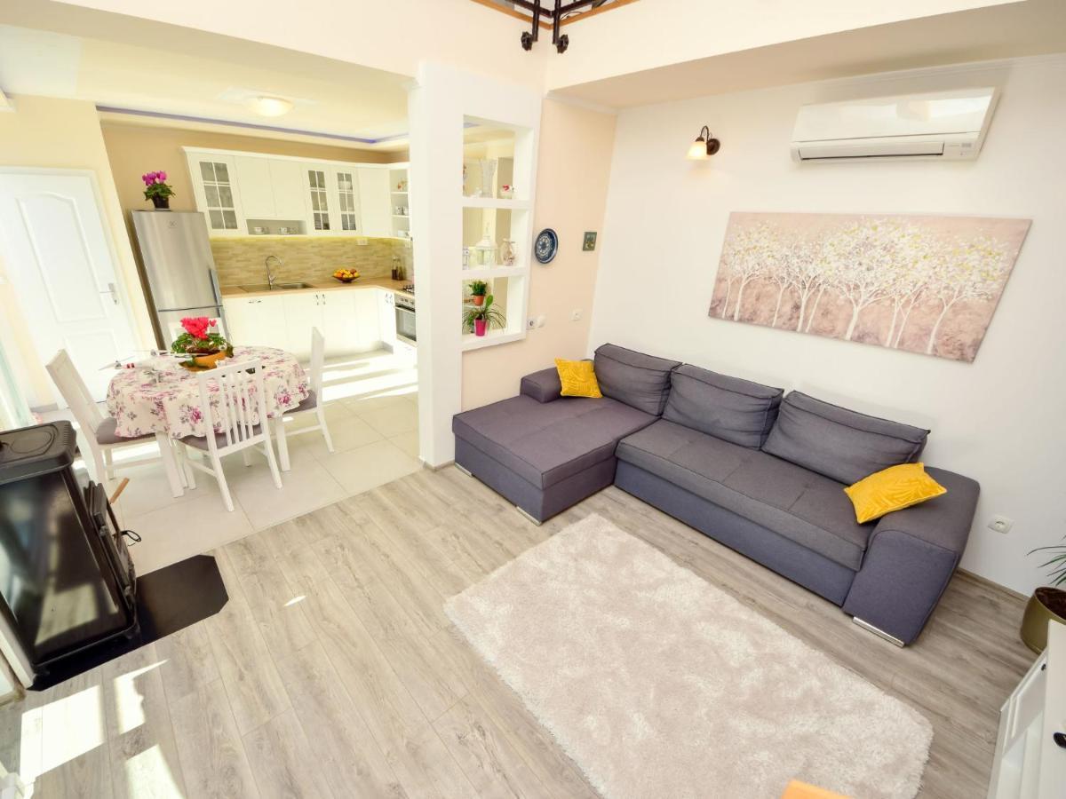Holiday Home Lara By Interhome أوميس المظهر الخارجي الصورة